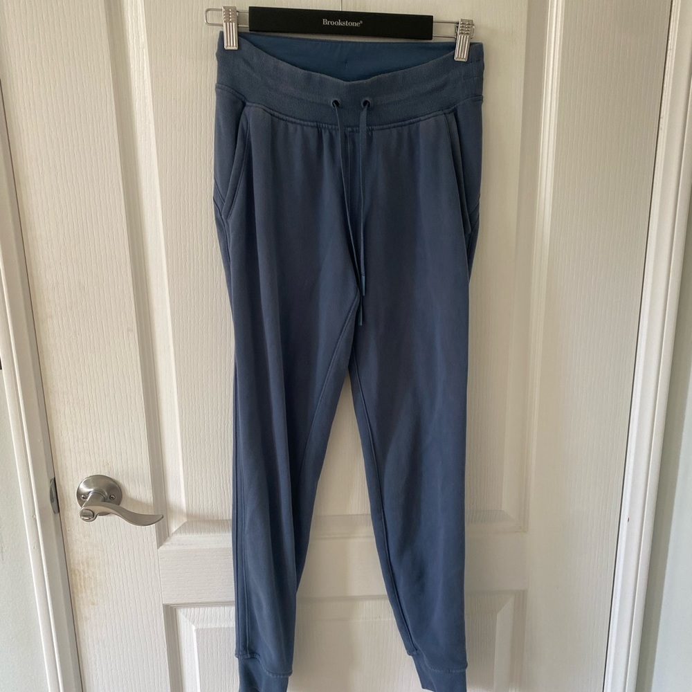 Lululemon joggers